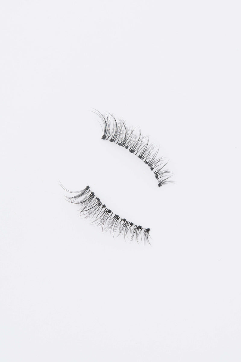 I AM TAHITI natural wispy false eyelashes with clear band for everyday wear