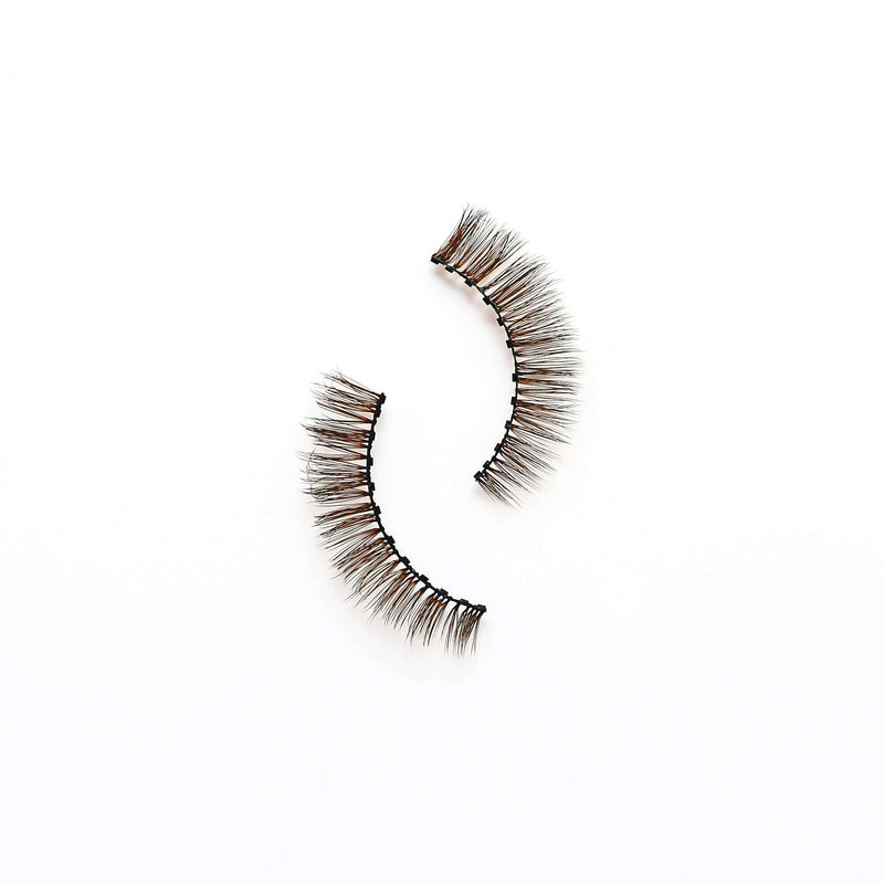 Coffee-colored natural magnetic lashes with flexible black band and delicate curl